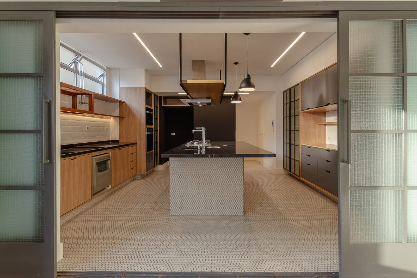 Foto 11 de Apartamento Exclusivo em Higienópolis, 270 m², 3 Dorm, 2 Suítes, Ampla Varanda e 1 por Andar