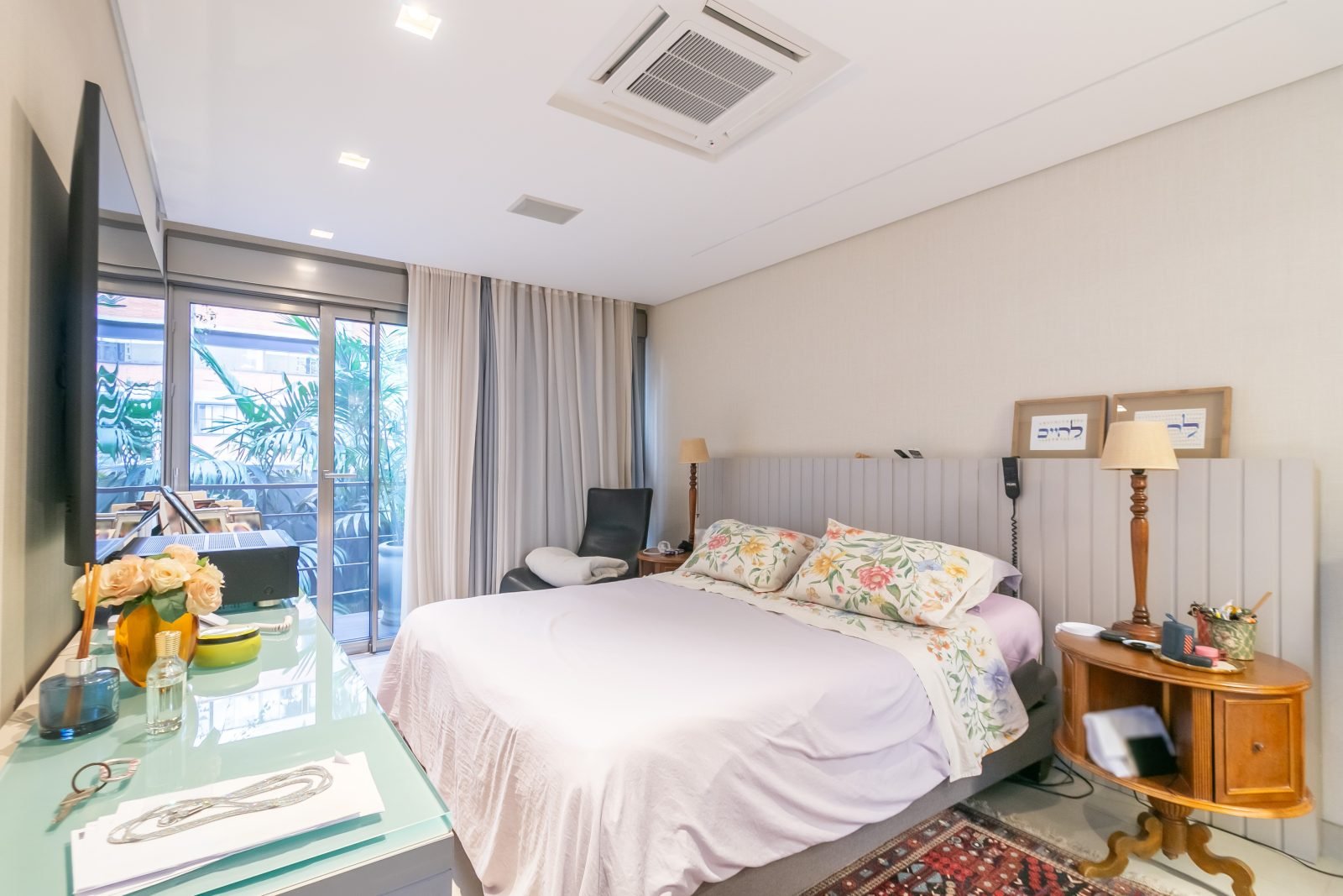 Foto 23 de Casa Nova de Alto Padrão na Vila Mariana | 3 Suítes | 240 m² | Próxima ao Ibirapuera