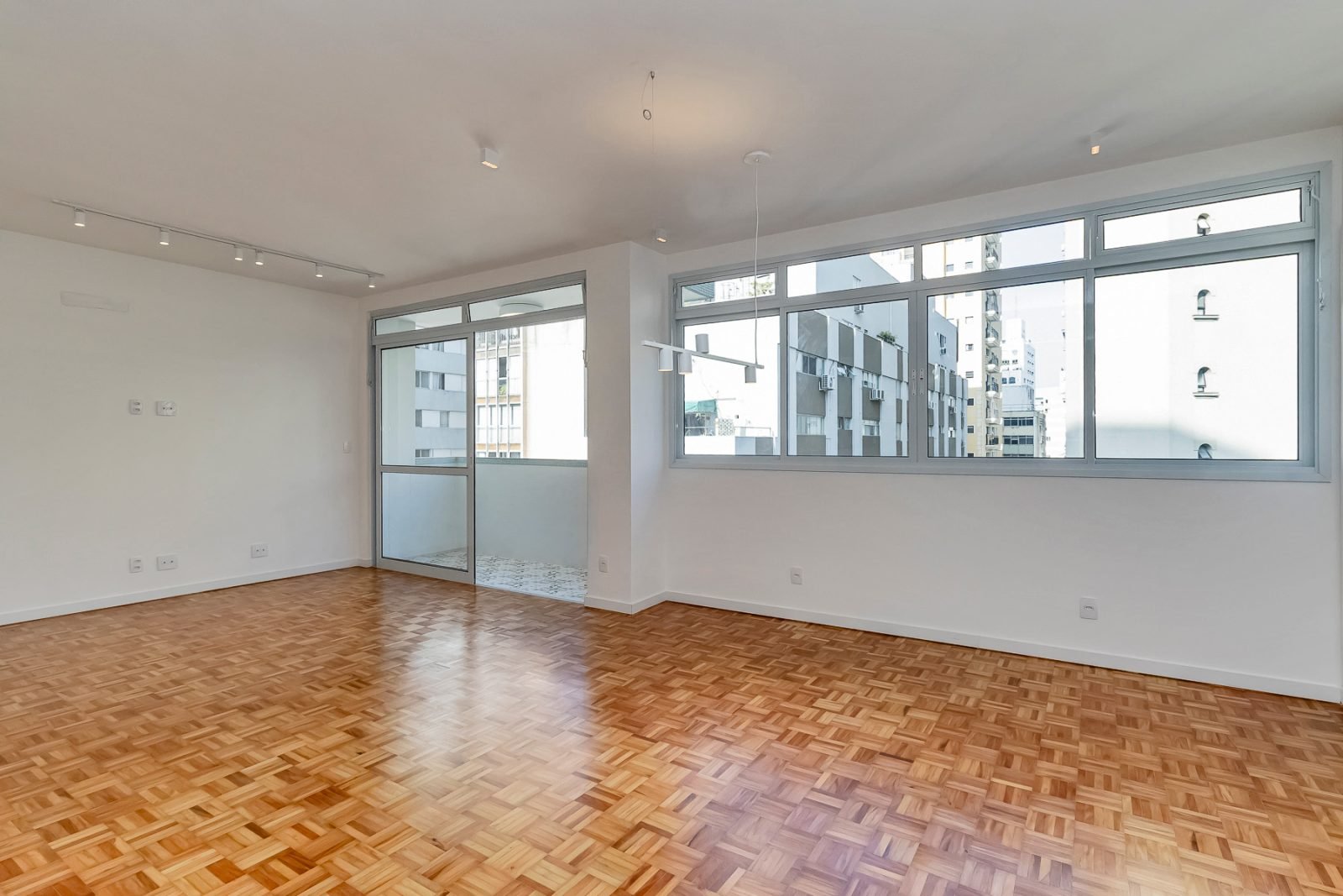 Foto 6 de Apartamento de 107 m² no Jardim Paulista, com 2 dormitórios, suíte e 1 vaga determinada