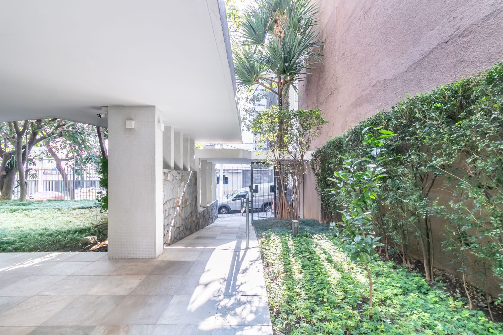 Foto 40 de Apartamento 3 Dormitórios (1 Suíte) | 171 m² no Jardim Paulista | Sala Ampla de 50 m²