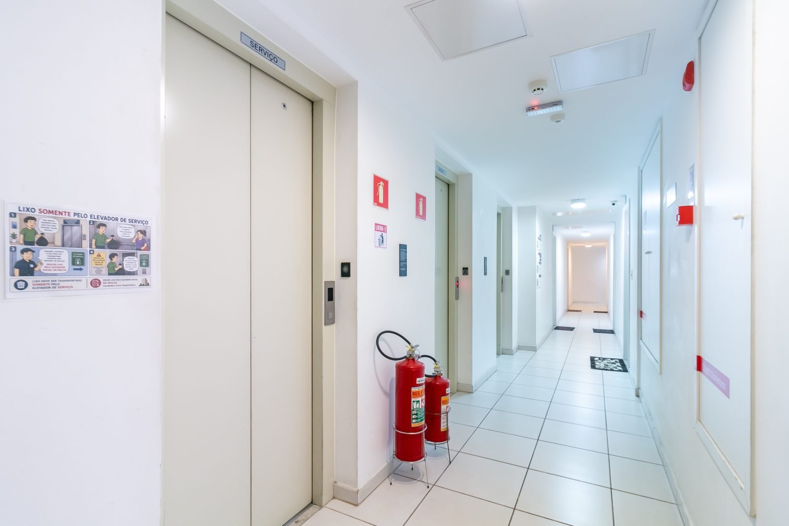 Foto 12 de Apartamento Reformado de 30 m², 1 Dormitório, Sacada, Lazer, Próximo ao Metrô Republica