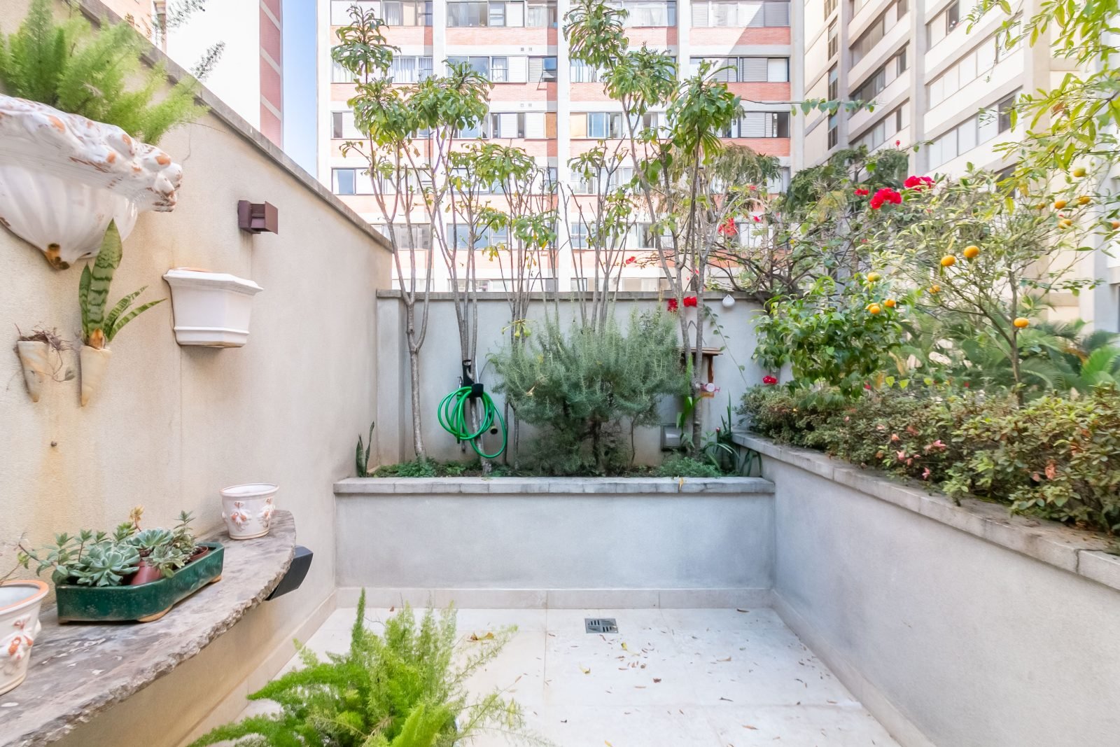 Foto 12 de Casa Nova de Alto Padrão na Vila Mariana | 3 Suítes | 240 m² | Próxima ao Ibirapuera