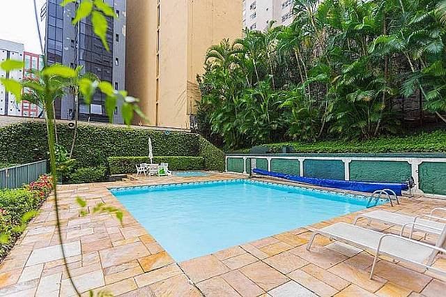 Apartamento à venda no Jardins com 174m² 4 Quartos 1 Suíte e 1 vaga, totalmente ensolarado e vista livre., R$ 2.165.000,00