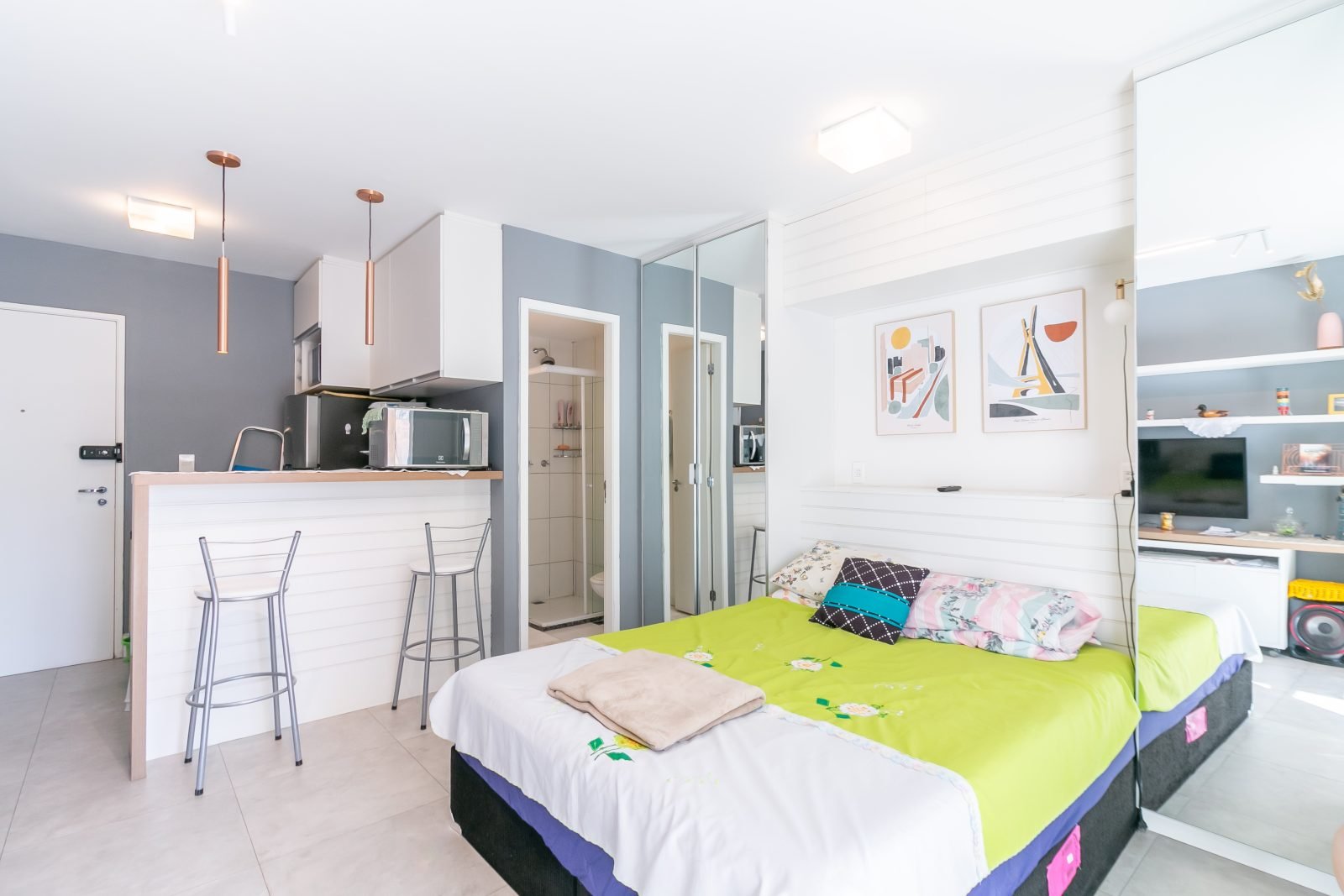 Foto 5 de Apartamento Reformado de 30 m², 1 Dormitório, Sacada, Lazer, Próximo ao Metrô Republica