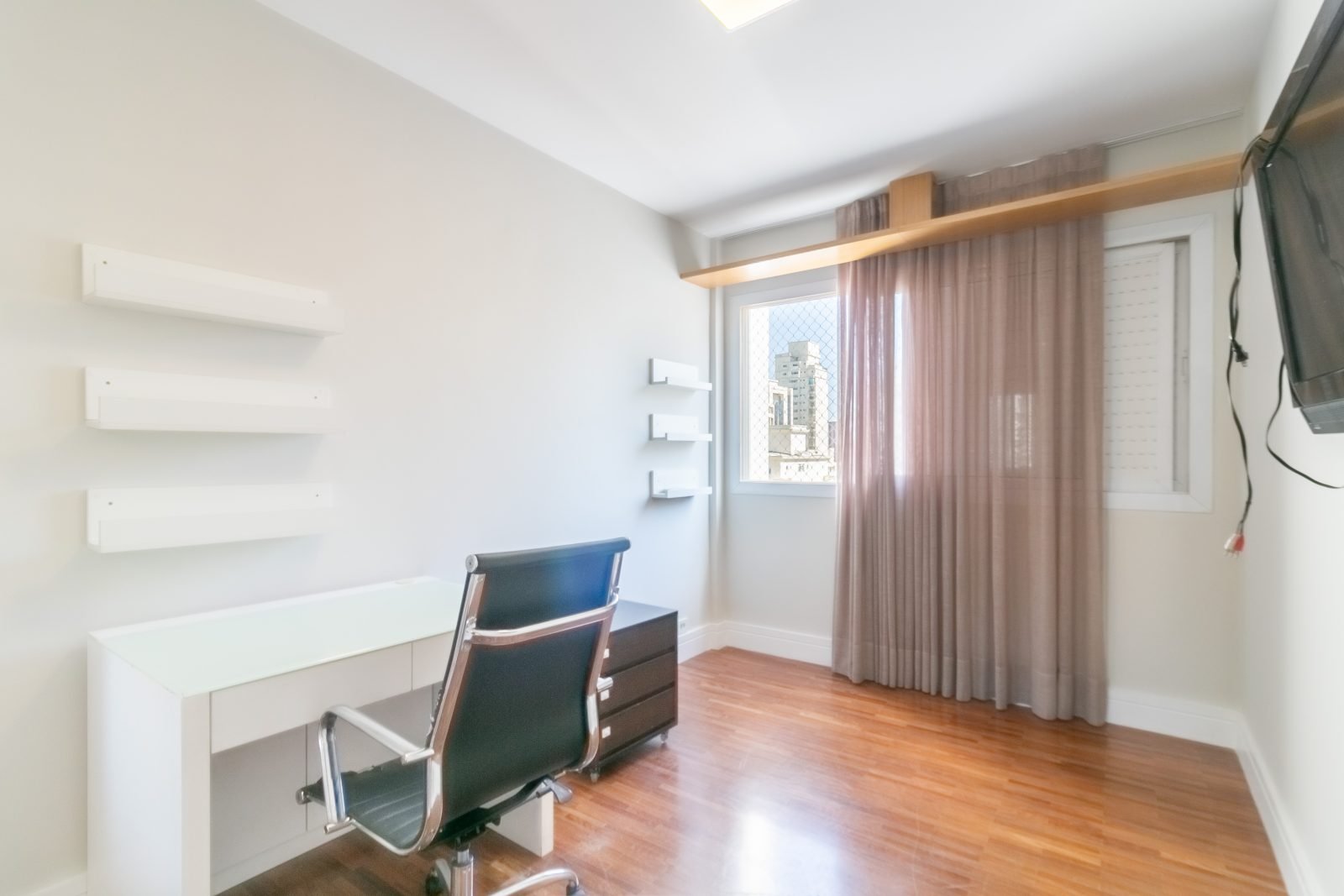 Foto 20 de Apartamento 100 m² Mobiliado no Jardins, 2 Dorms, 1 Suíte, Vista Livre e 1 Vaga