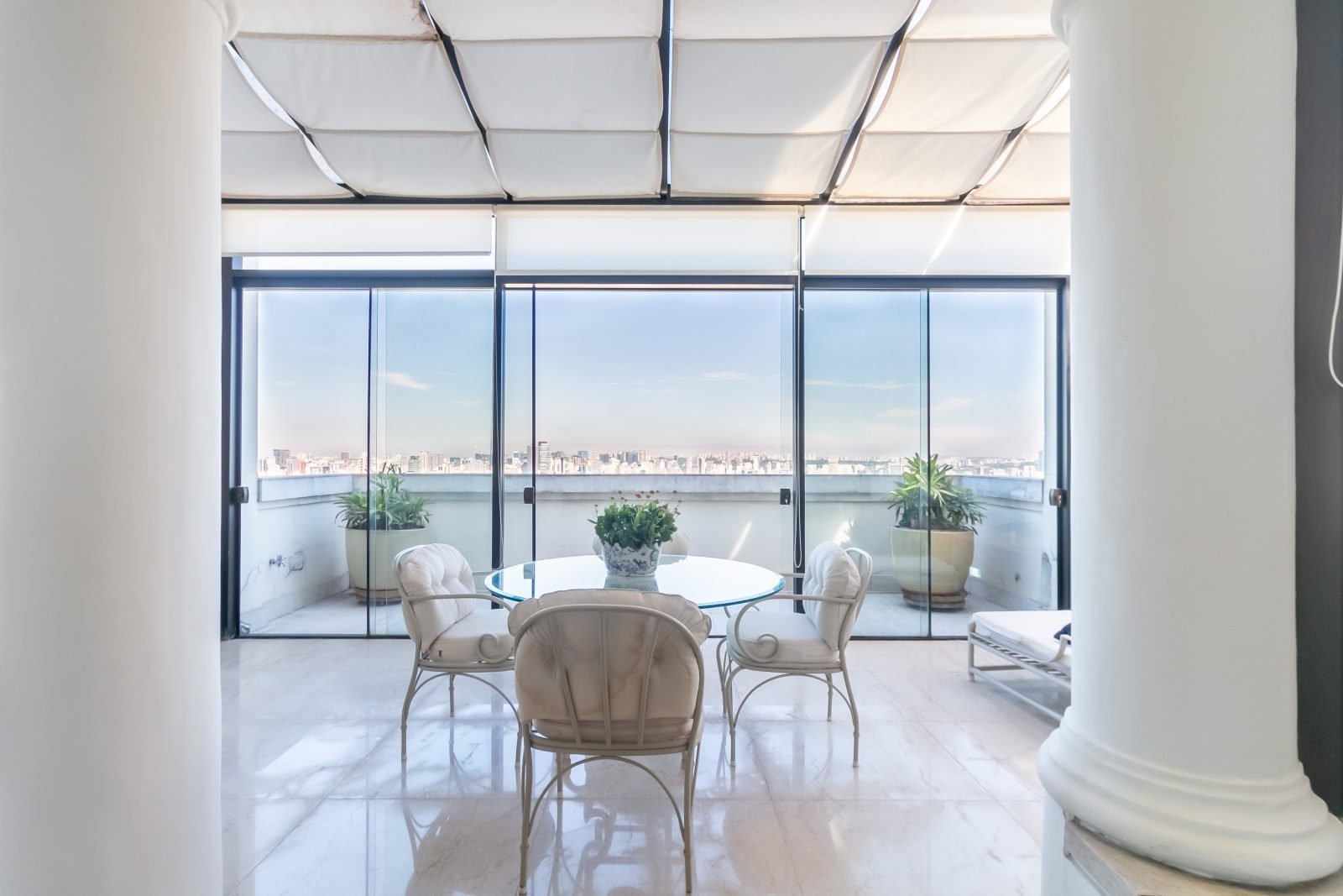 Cobertura Oportunidade Única nos Jardins | Vista Panorâmica Definitiva | 427 m² | 3 Suítes