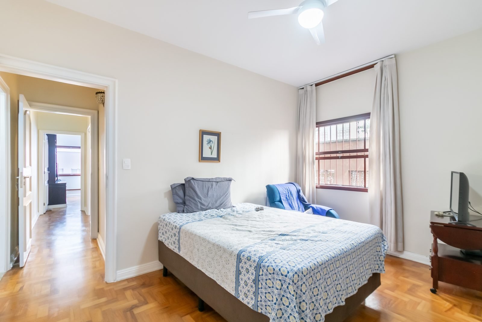 Foto 14 de Apartamento 3 Dormitórios (1 Suíte) | 171 m² no Jardim Paulista | Sala Ampla de 50 m²