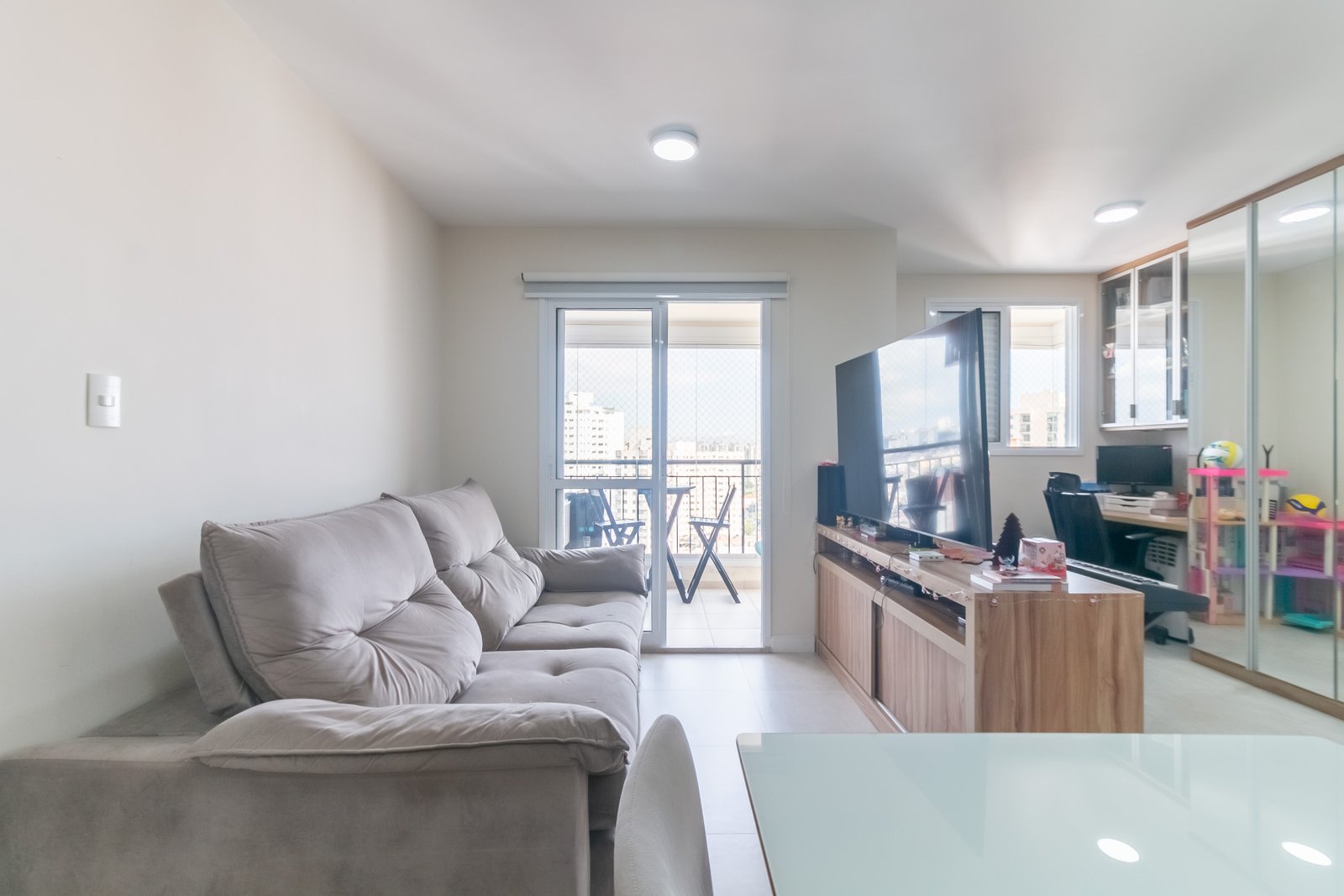 Apartamento à venda possui 70 metros quadrados com 3 quartos em Vila Guarani (Z Sul) - São Paulo - SP, R$ 700.000,00