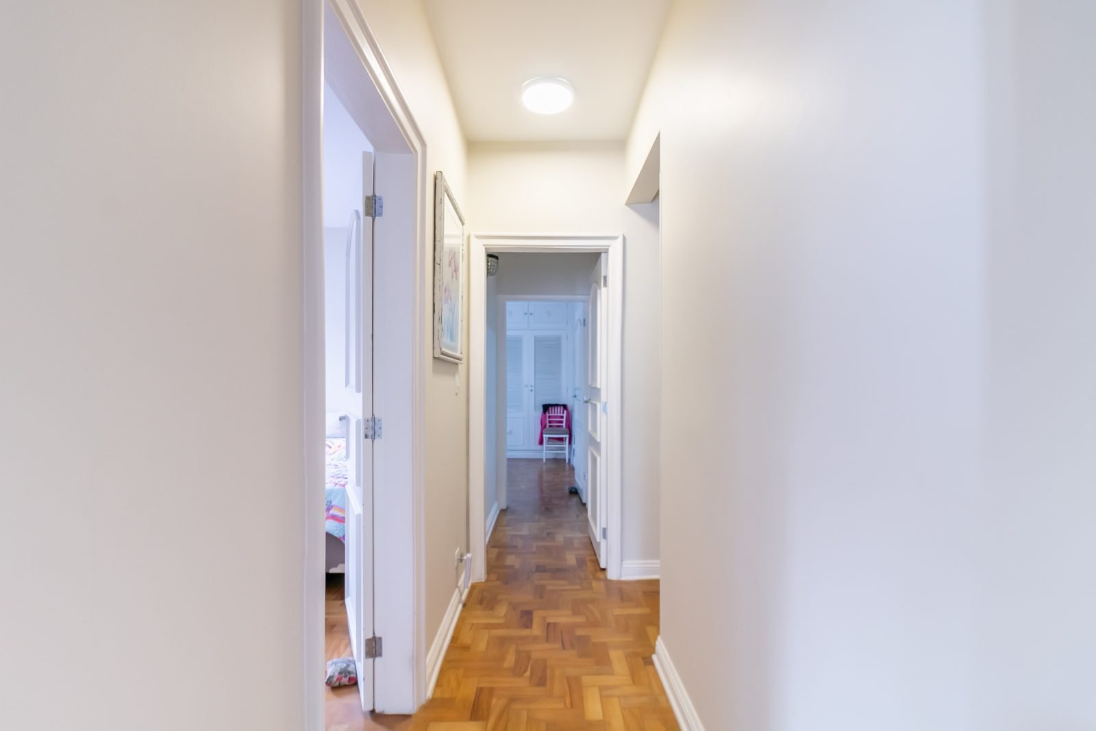 Foto 11 de Apartamento 3 Dormitórios (1 Suíte) | 171 m² no Jardim Paulista | Sala Ampla de 50 m²