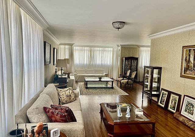 Apartamento para venda tem 210 metros quadrados com 3 quartos em Jardim Paulista - São Paulo - SP, R$ 3.200.000,00