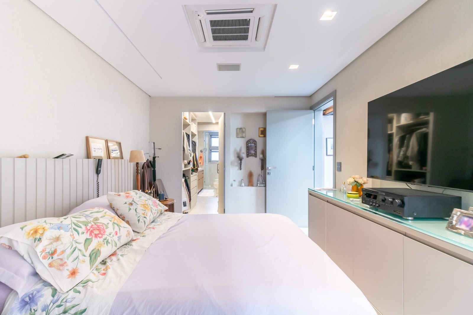Foto 25 de Casa Nova de Alto Padrão na Vila Mariana | 3 Suítes | 240 m² | Próxima ao Ibirapuera