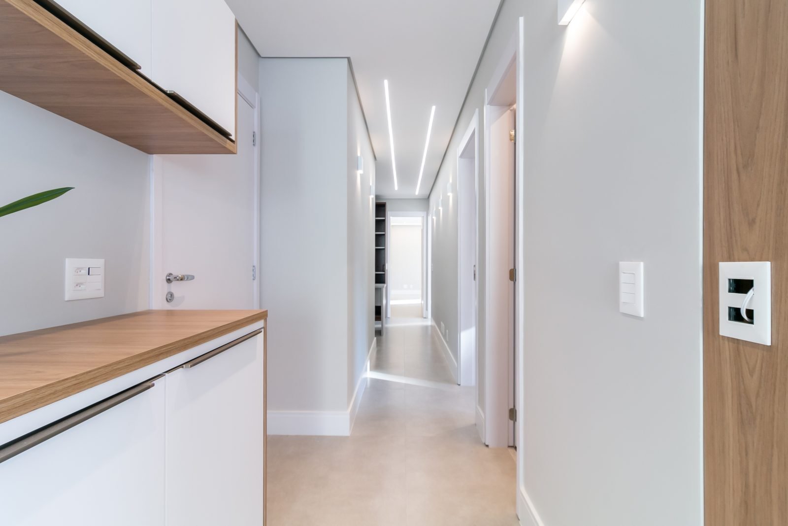 Foto 10 de Apartamento à Venda em Pinheiros | 169 m² | 3 Suítes | Sofisticação e Localização Privilegiada