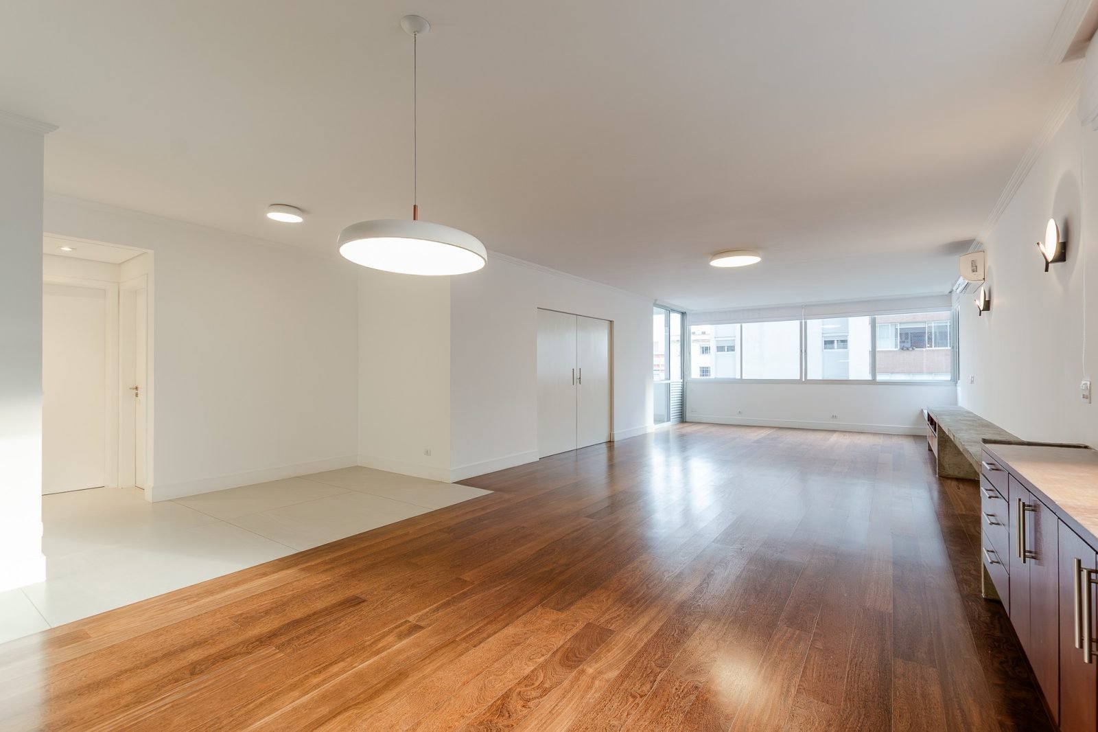 Foto 6 de Apartamento Exclusivo em Higienópolis, 270 m², 3 Dorm, 2 Suítes, Ampla Varanda e 1 por Andar
