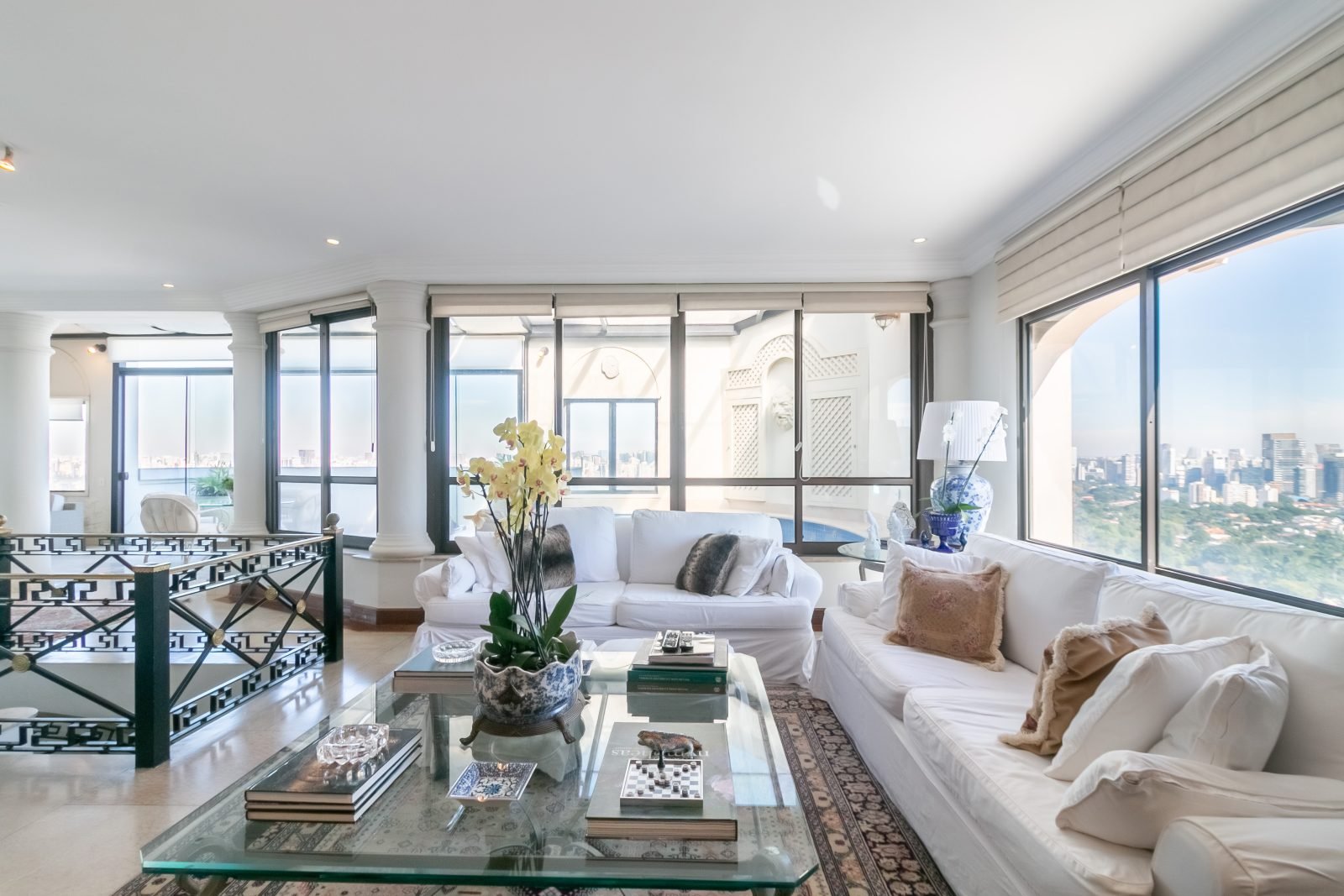 Foto 14 de Cobertura Oportunidade Única nos Jardins | Vista Panorâmica Definitiva | 427 m² | 3 Suítes