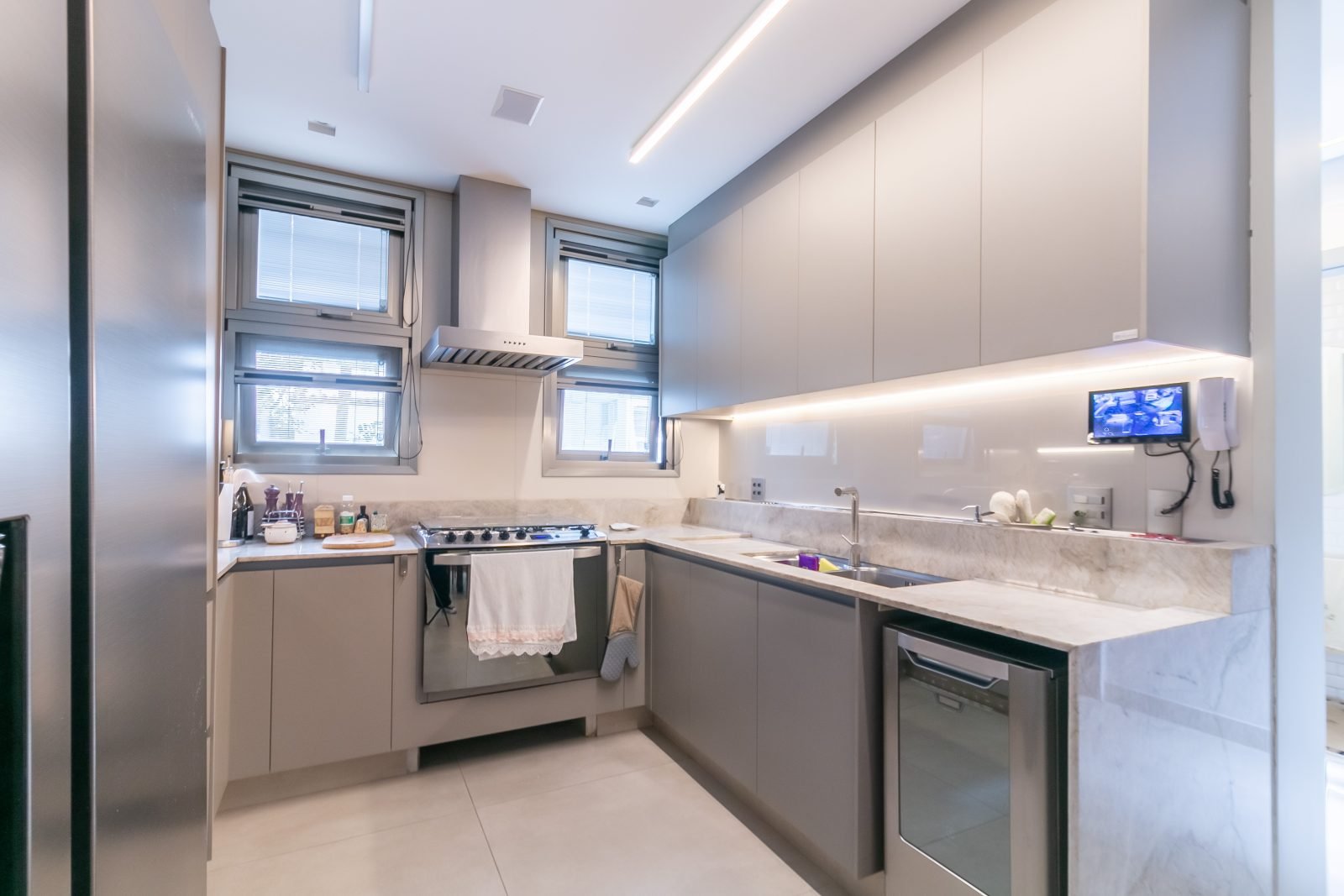 Foto 46 de Casa Nova de Alto Padrão na Vila Mariana | 3 Suítes | 240 m² | Próxima ao Ibirapuera