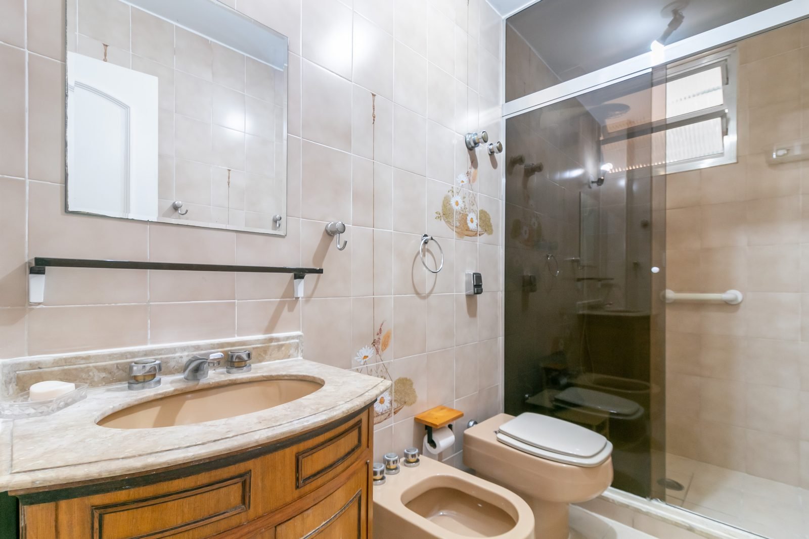 Foto 26 de Apartamento 3 Dormitórios (1 Suíte) | 171 m² no Jardim Paulista | Sala Ampla de 50 m²