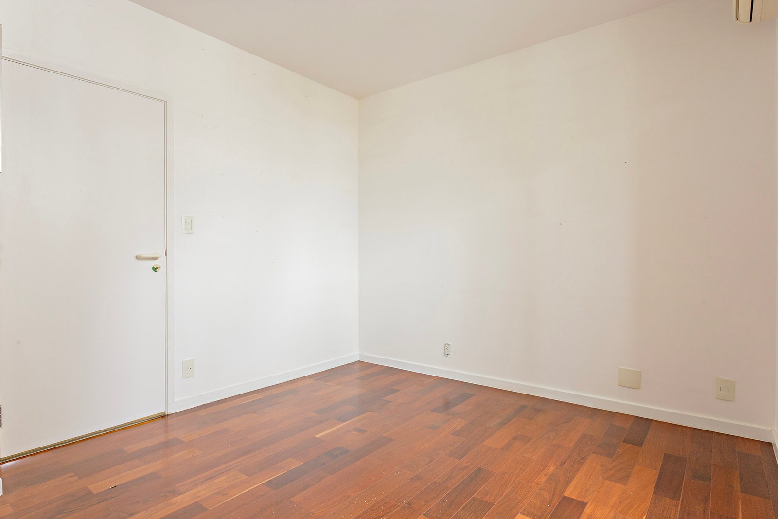 Foto 13 de Apartamento Duplex de 185 m² na Região da Paulista, 3 Dormitórios, 2 Vagas