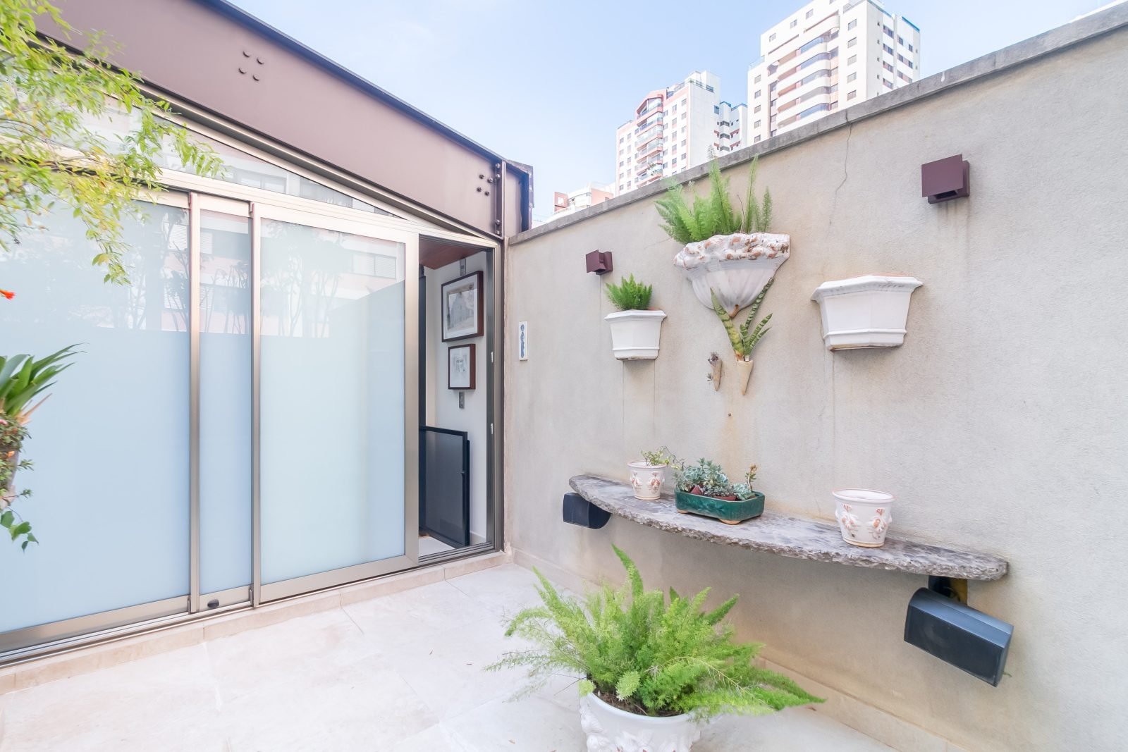 Foto 14 de Casa Nova de Alto Padrão na Vila Mariana | 3 Suítes | 240 m² | Próxima ao Ibirapuera